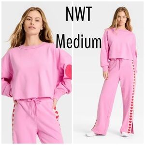 NWT ❤️🩷 Medium:  Women's Valentine's Day Patchwork Crewneck Sweatshirt - JoyLab